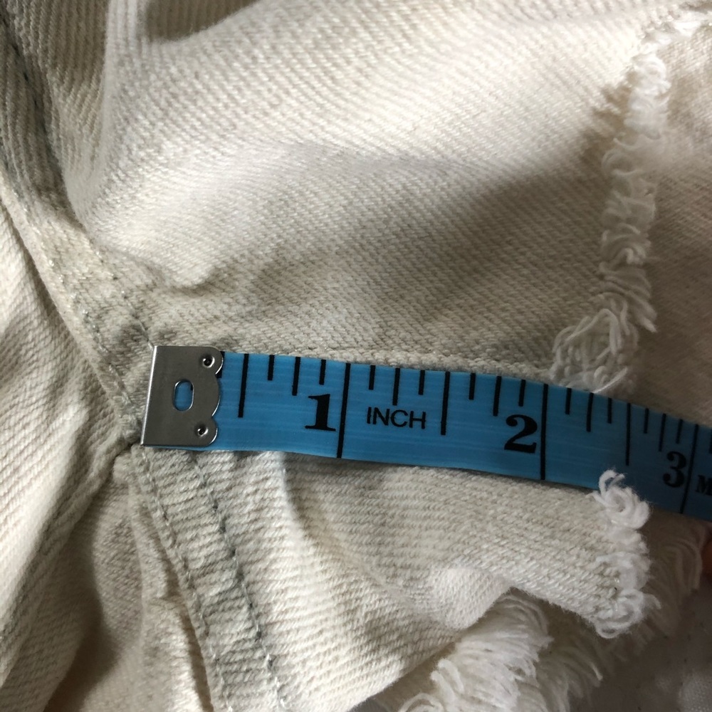 LEVI’S Tie Dye Cutoff Jean Shorts White Blue Junior Size 5 Zip Fly - Picture 10 of 13